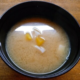 薩摩芋と蓮根の味噌汁